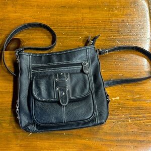 Chic Black Crossbody Bag with Stitch Detailing
